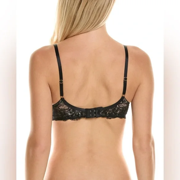 HANRO Solene
Lace Underwire Bra - Picture 2 of 3